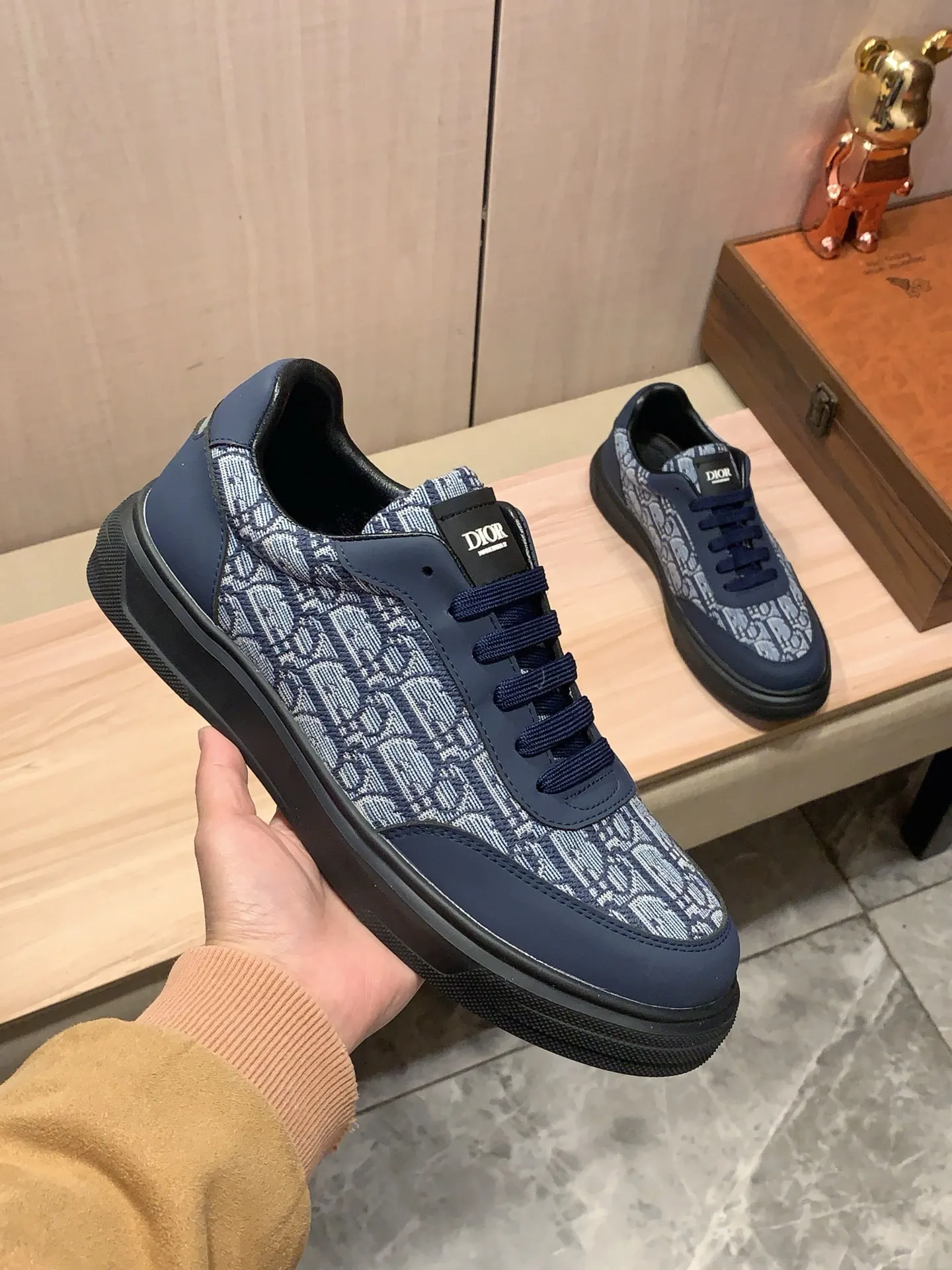 Men's men's shoes💰420💰💰🎩🎩[Lightning][Lightning] "Dior DIOR*" The latest • popular casual shoes, top brand [seduce] luxury ~ purchasing agency, top ~ quality. [Strong] The upper is made of imported breathable cowhide with material ➕ breathable sheepskin feet (•) and fine workmanship. The original stylish and stylish soft rubber wear-resistant and non-slip outsole is light and comfortable on the feet. The real thing looks better when photographed in person. 111: code: 38-44, 3️⃣ colors selected